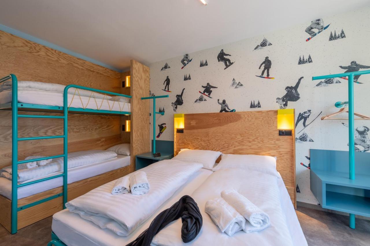 Meininger Hotel Innsbruck Zentrum Esterno foto