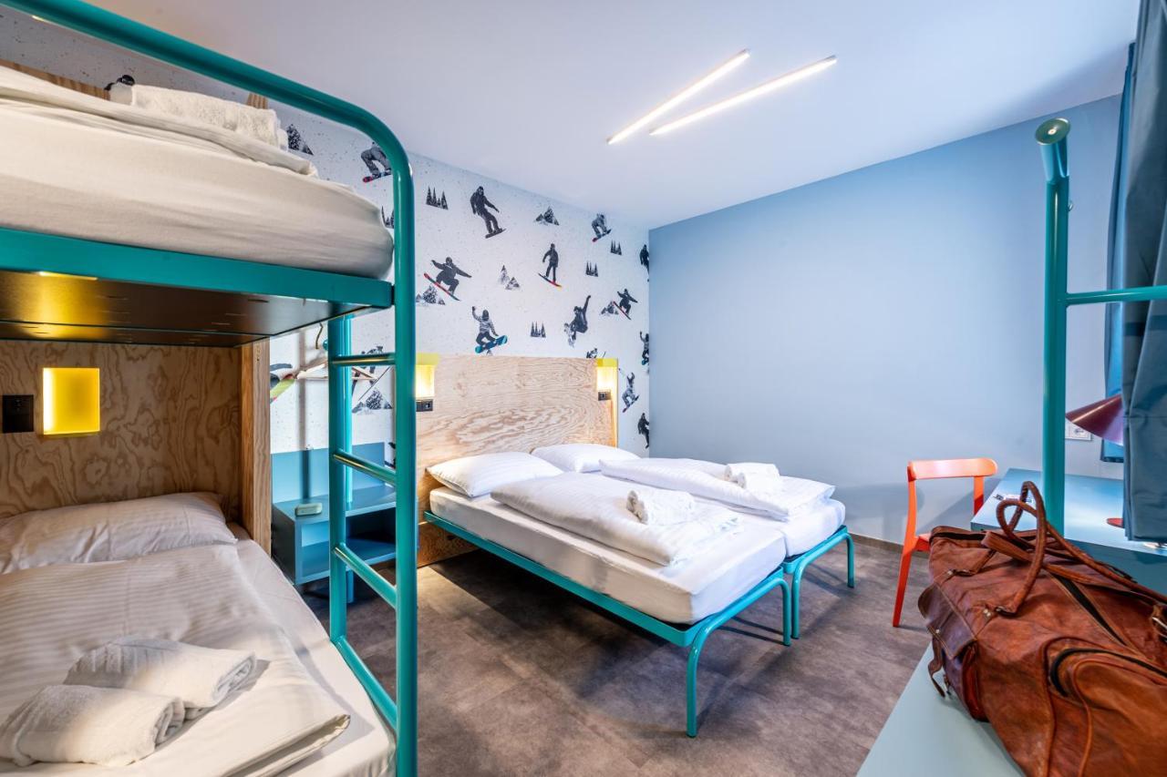Meininger Hotel Innsbruck Zentrum Esterno foto